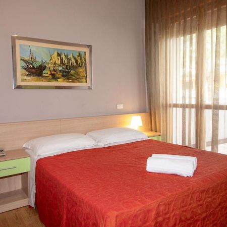 Hotel Nazionale Lido di Jesolo Exterior foto