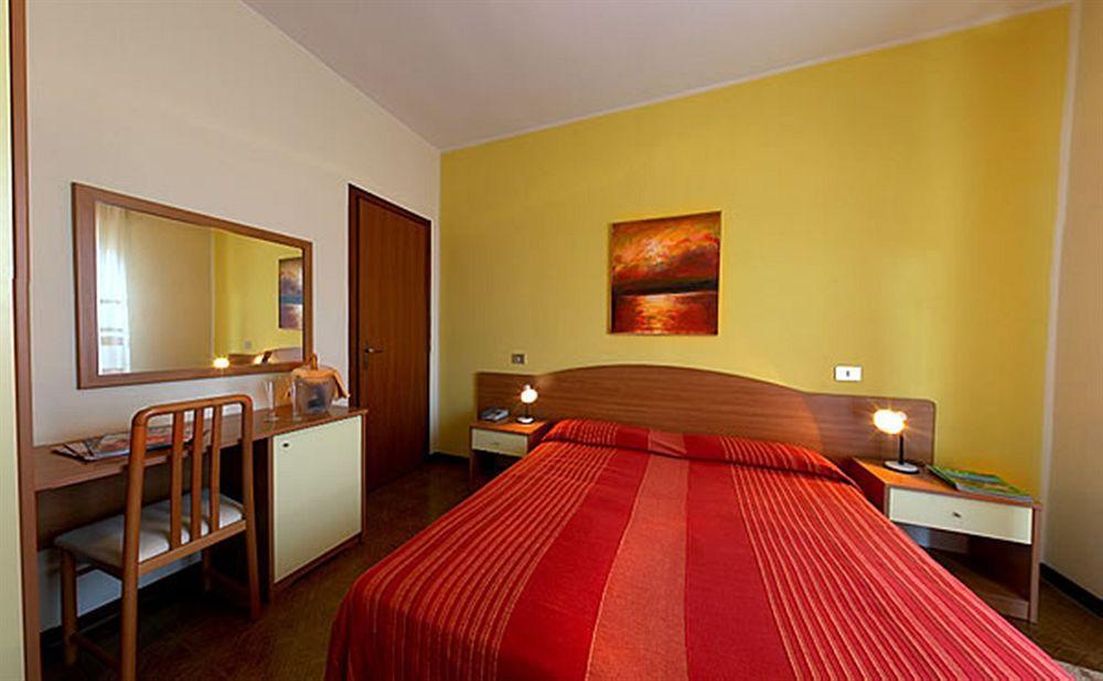 Hotel Nazionale Lido di Jesolo Exterior foto