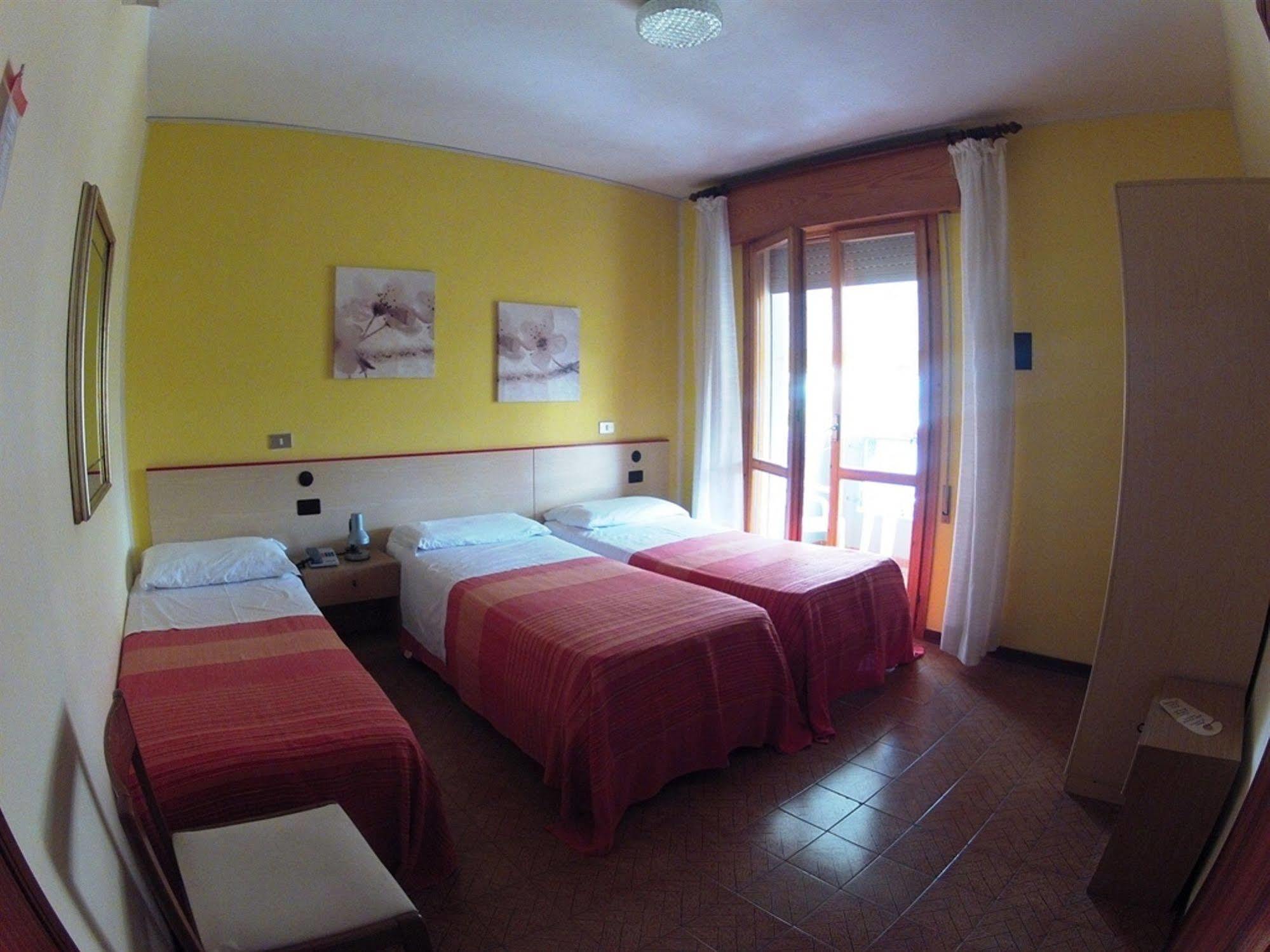 Hotel Nazionale Lido di Jesolo Exterior foto
